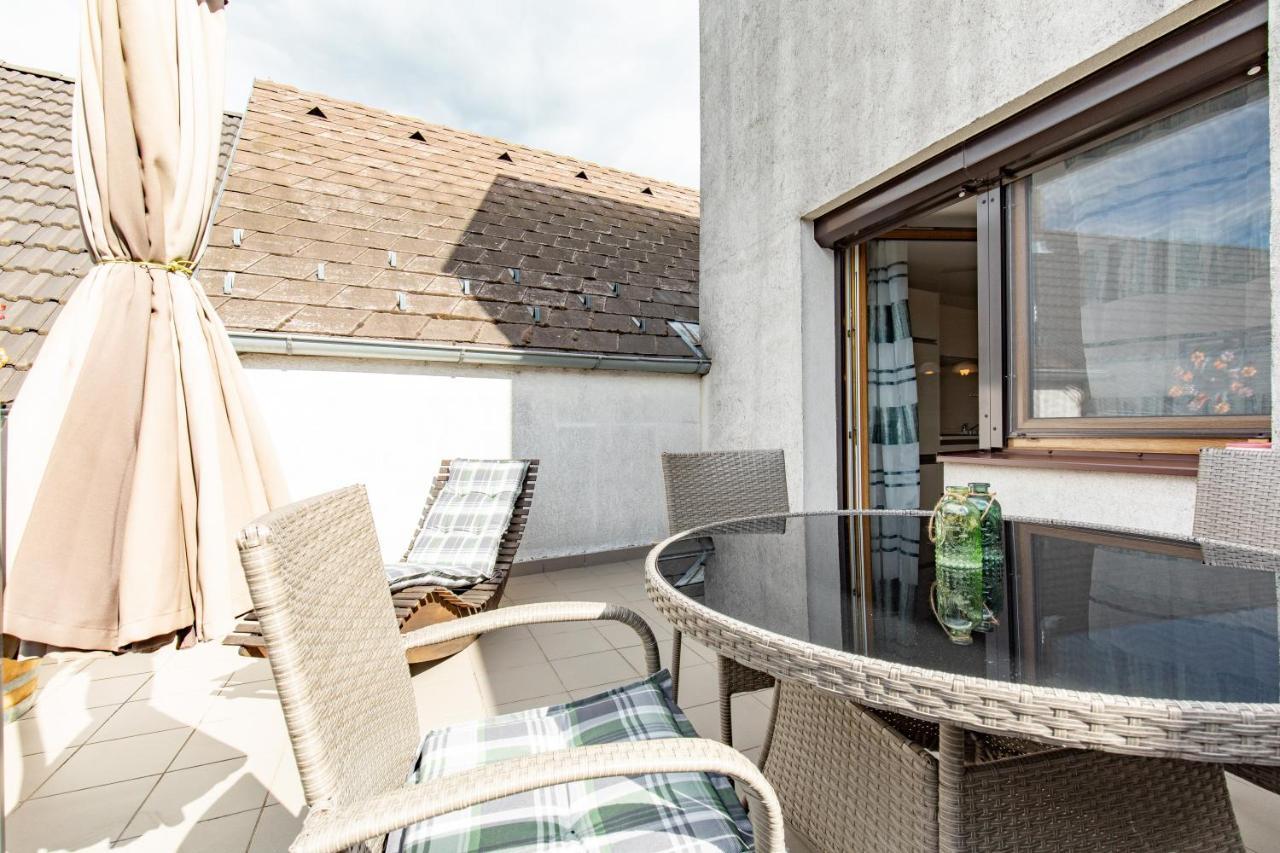 Weingut-Ferienwohnung Münzenrieder Apetlon Exterior foto